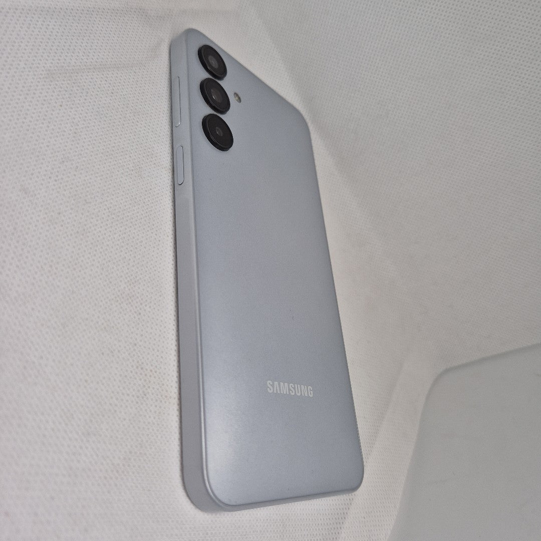 CELULAR SAMSUNG GALAXY A16 SM-A165M (2024) 128 GB 4 GB RAM (SEMINUEVO)