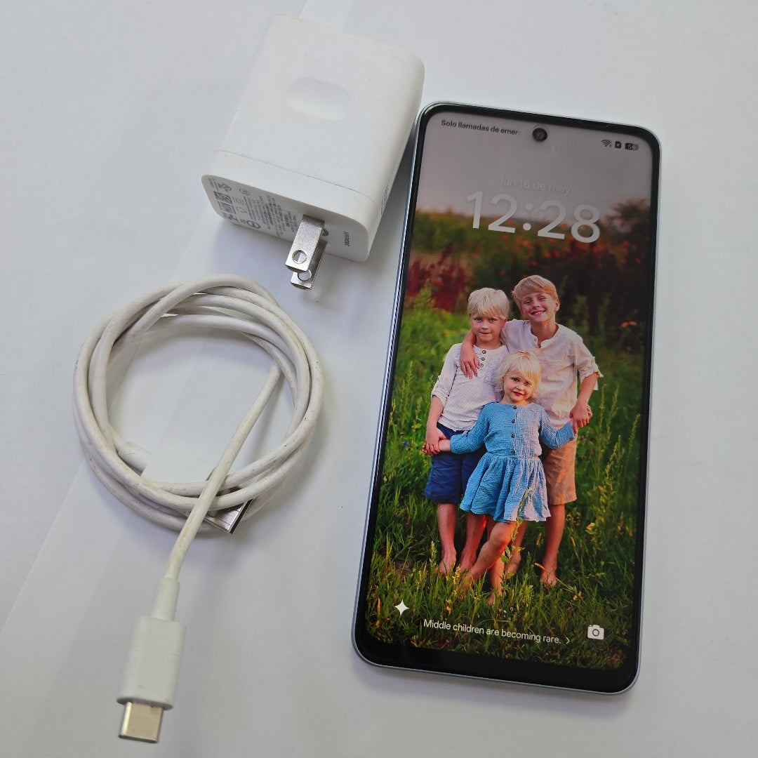 CELULAR OPPO A5 PRO CPH2711 (2025) 256 GB 8 GB RAM (SEMINUEVO)