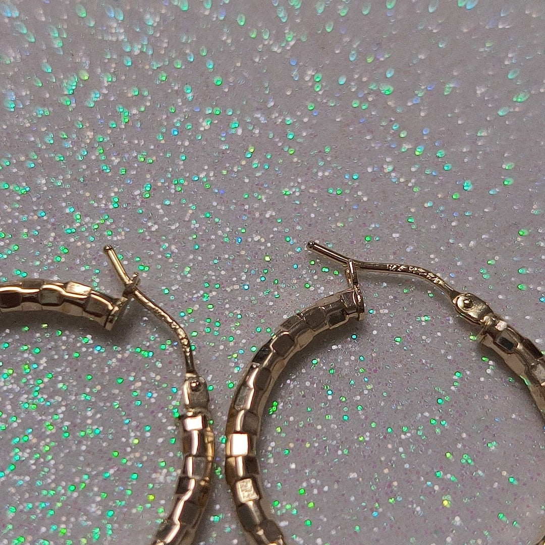 ARRACADAS PAR ORO 14 K 1.6 GRMS (SEMINUEVO)