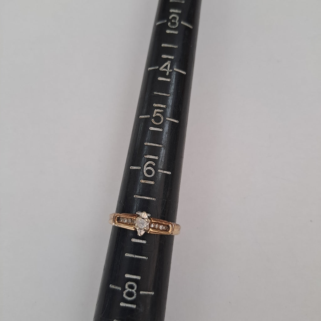 ANILLITO,SOLITARIO ORO 10 K 2,50 GRMS (SEMINUEVO)