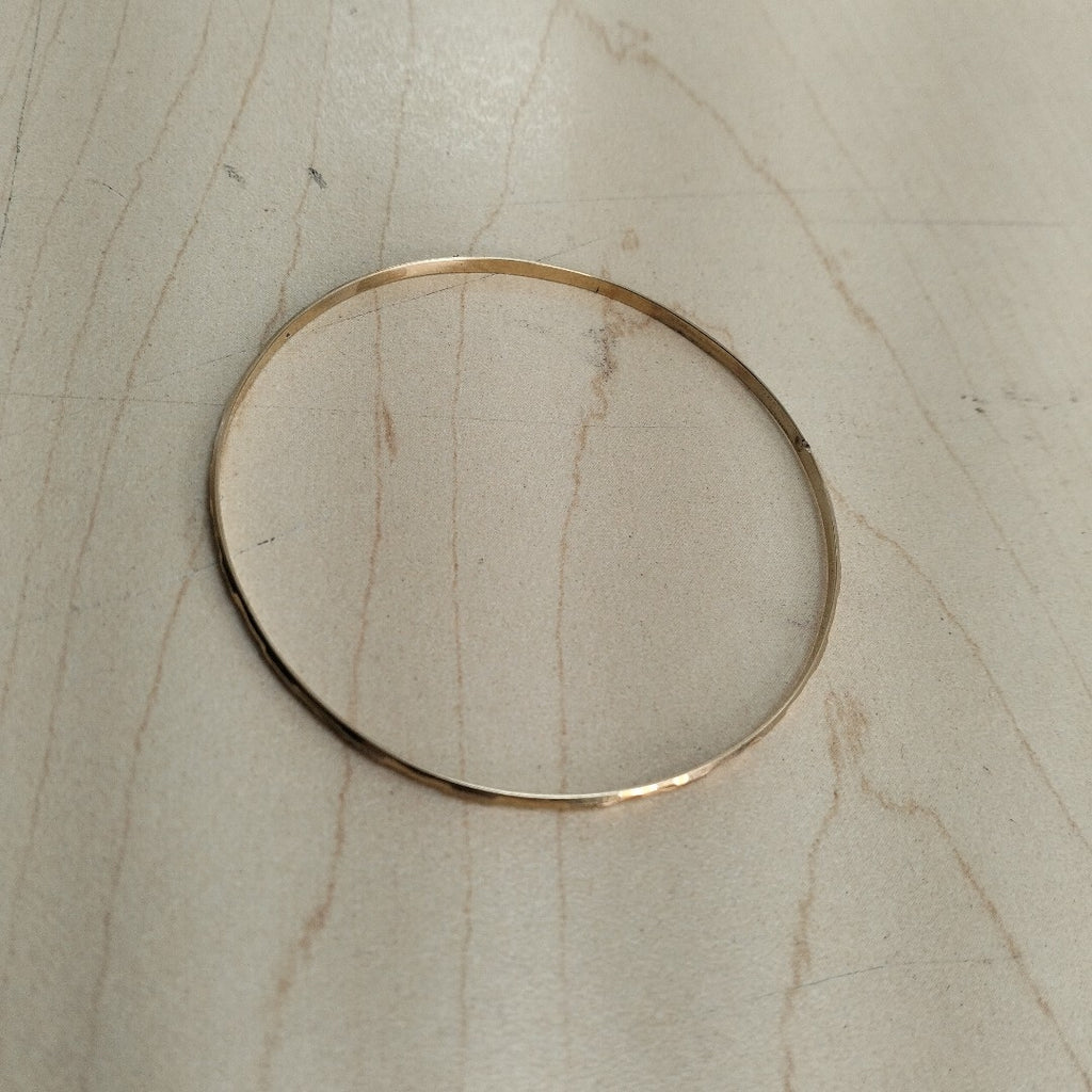 PULSERA RIGIDA ORO 14 K 3,40 GRMS (SEMINUEVO)