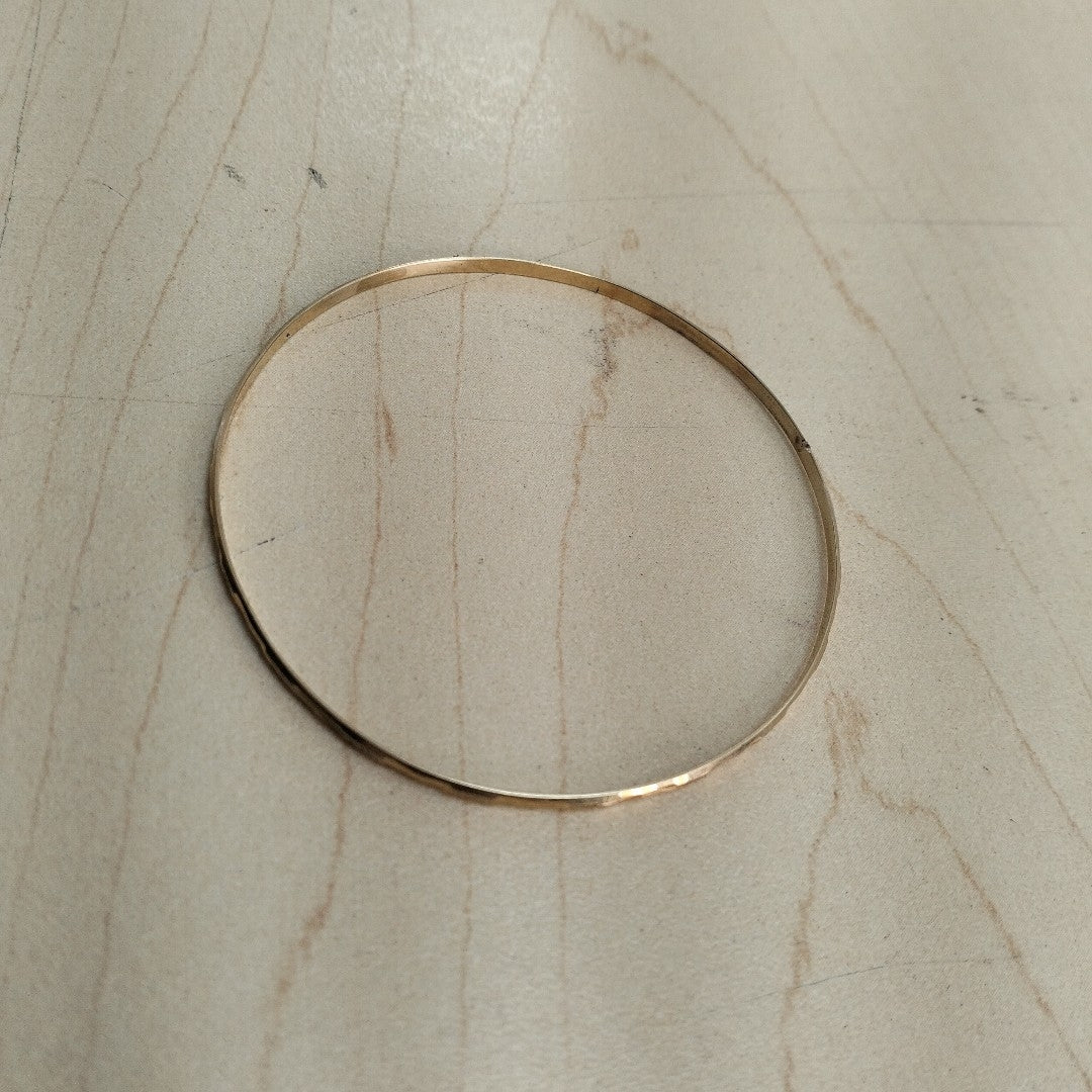 PULSERA RIGIDA ORO 14 K 3,40 GRMS (SEMINUEVO)
