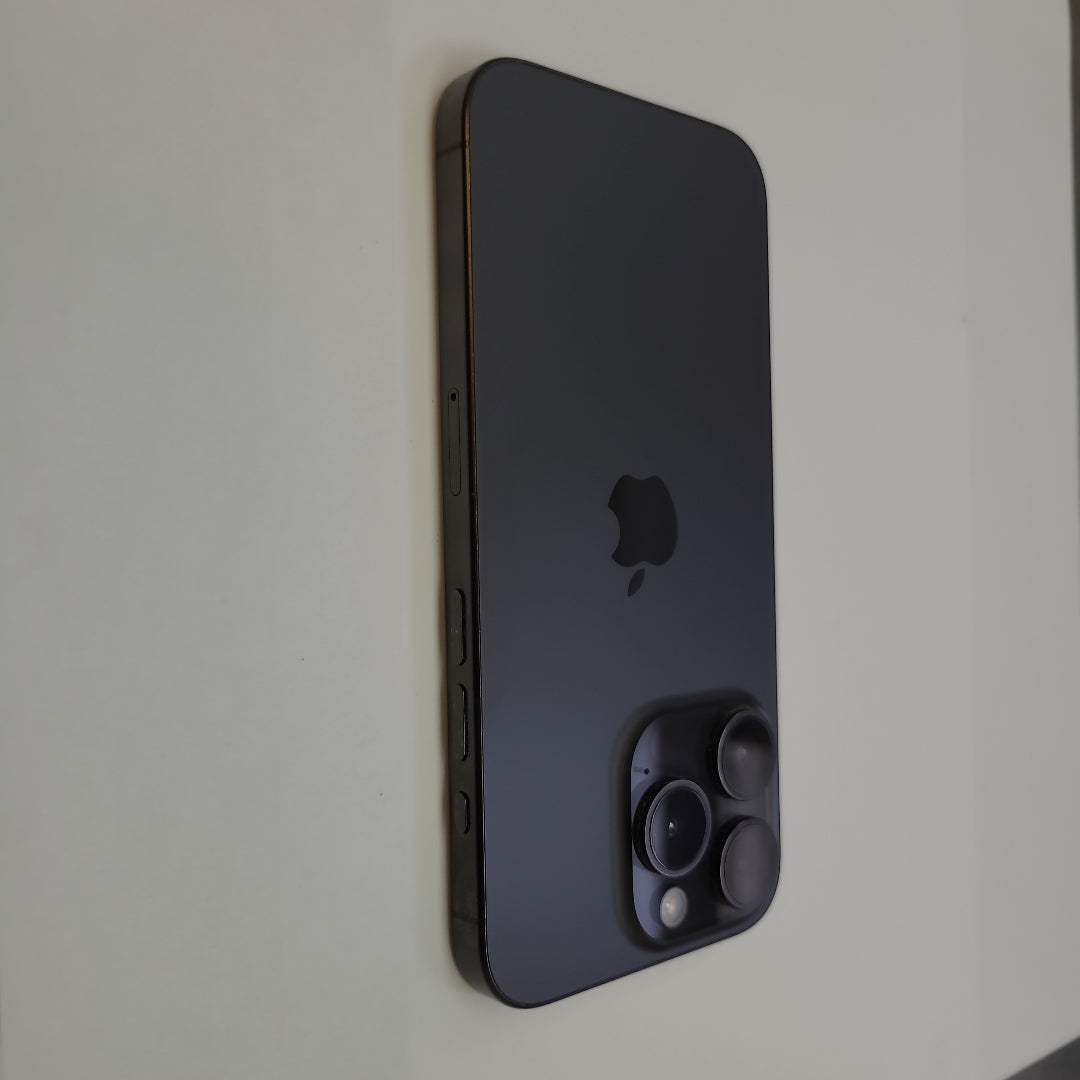 CELULAR APPLE IPHONE 15 PRO A3101 128 GB 8 GB RAM (SEMINUEVO)
