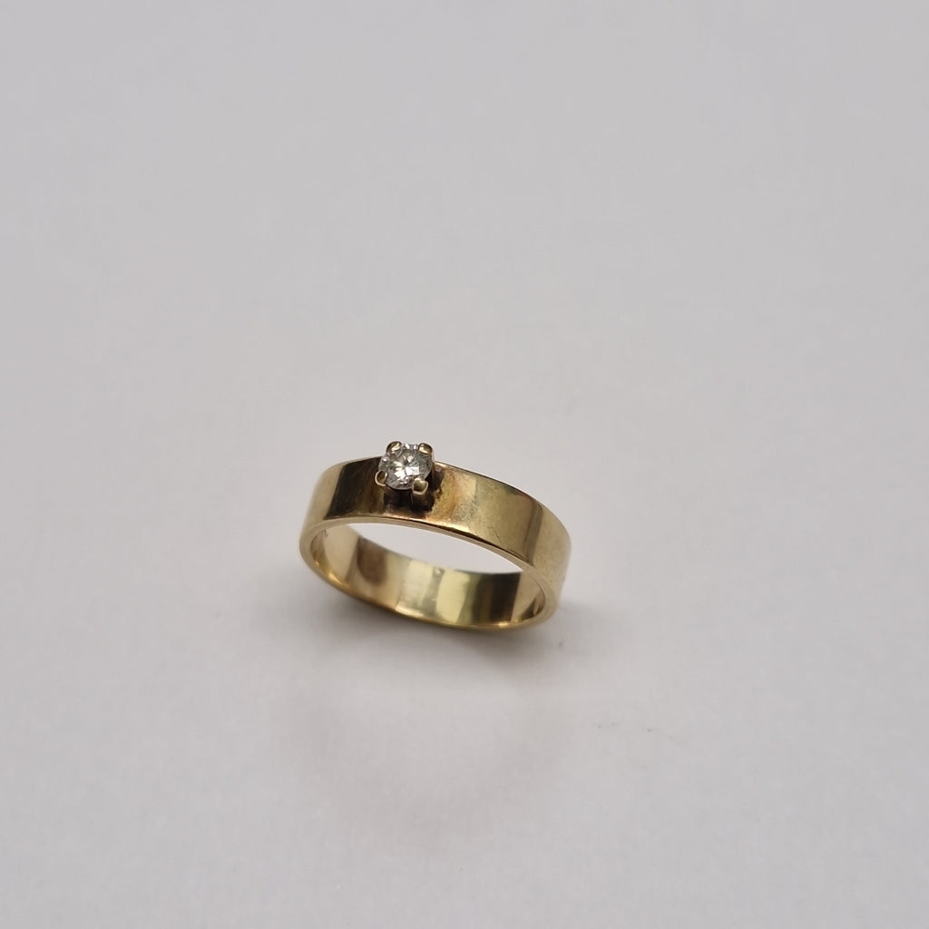 SOLITARIO ORO 14 K 4.2 GRMS (SEMINUEVO)