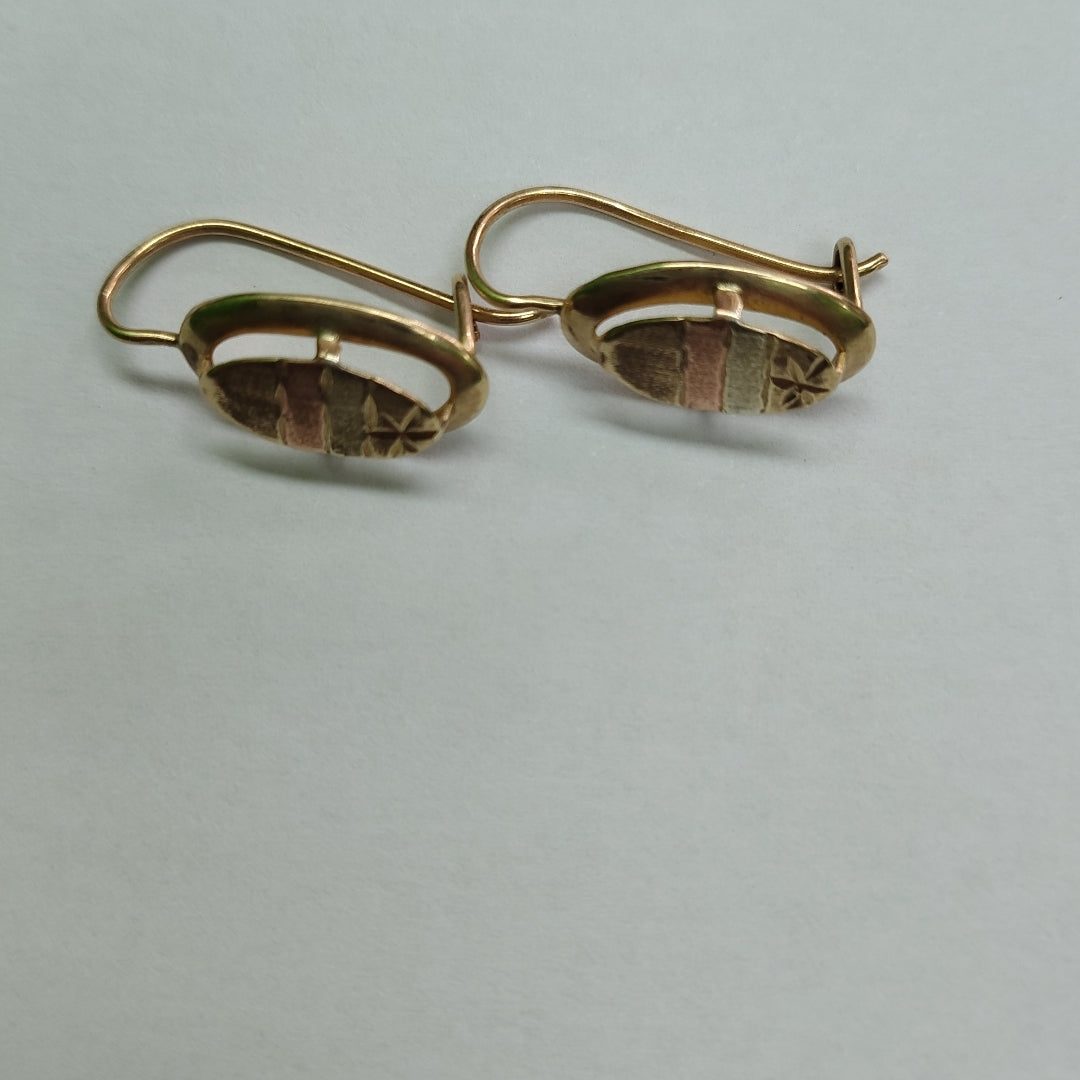 ARETES PAR ORO 8 K 1.5 GRMS (SEMINUEVO)