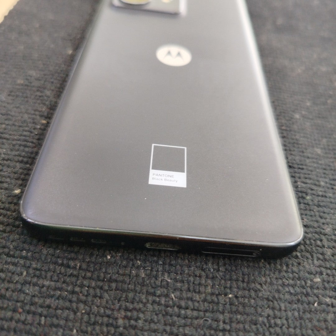 CELULAR MOTOROLA EDGE 40 NEO XT2307-1 (2023) 256 GB 8 GB RAM (SEMINUEVO)