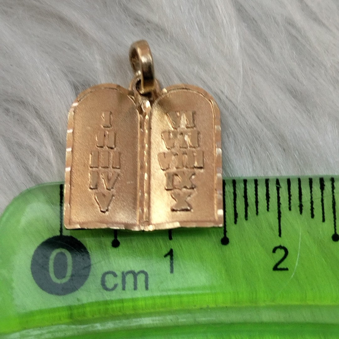 DIJE ORO 14 K 1.9 GRMS (SEMINUEVO)