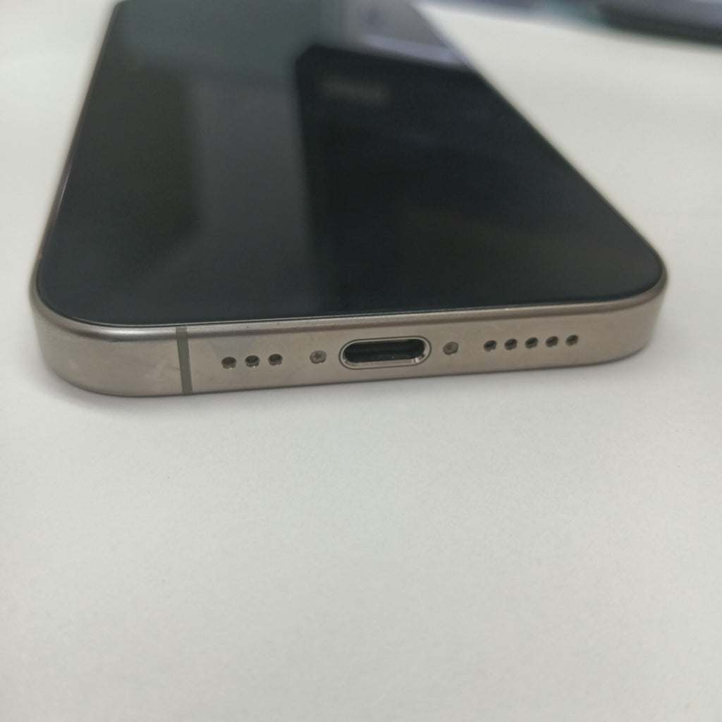 CELULAR APPLE IPHONE 15 PRO A3101 256 GB 8 GB RAM (SEMINUEVO)