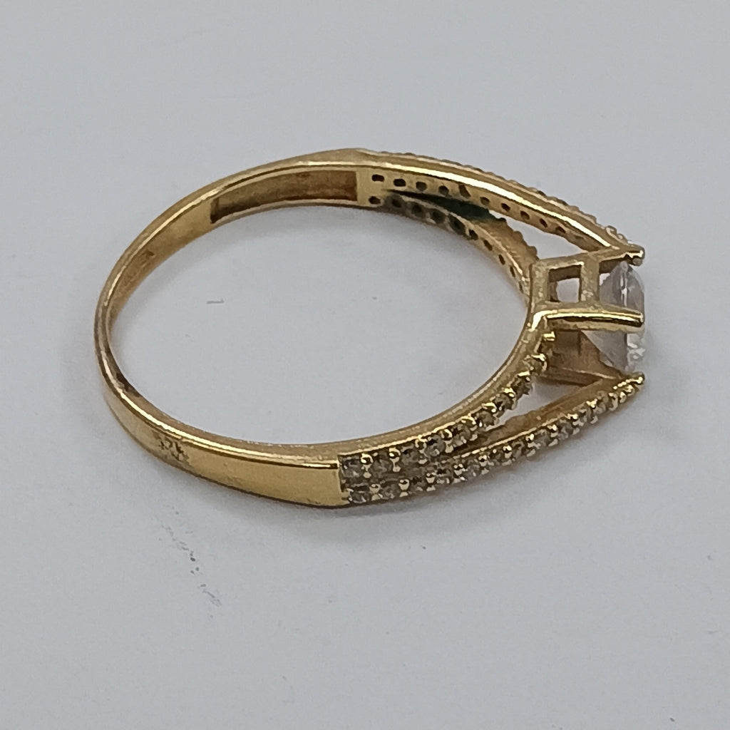 SOLITARIO ORO 14 K 1.8 GRMS (SEMINUEVO)