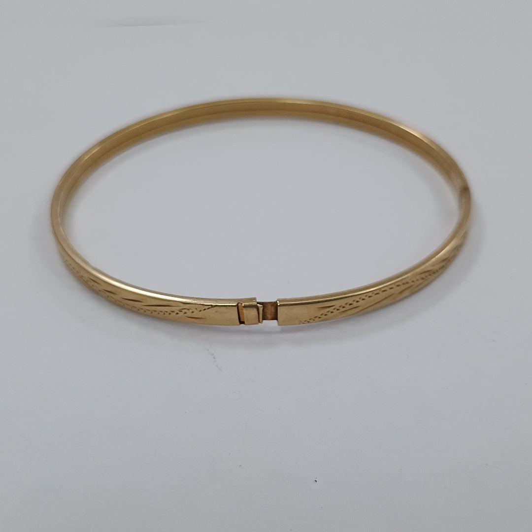 PULSERA RIGIDA ORO 10 K 4.7 GRMS (SEMINUEVO)