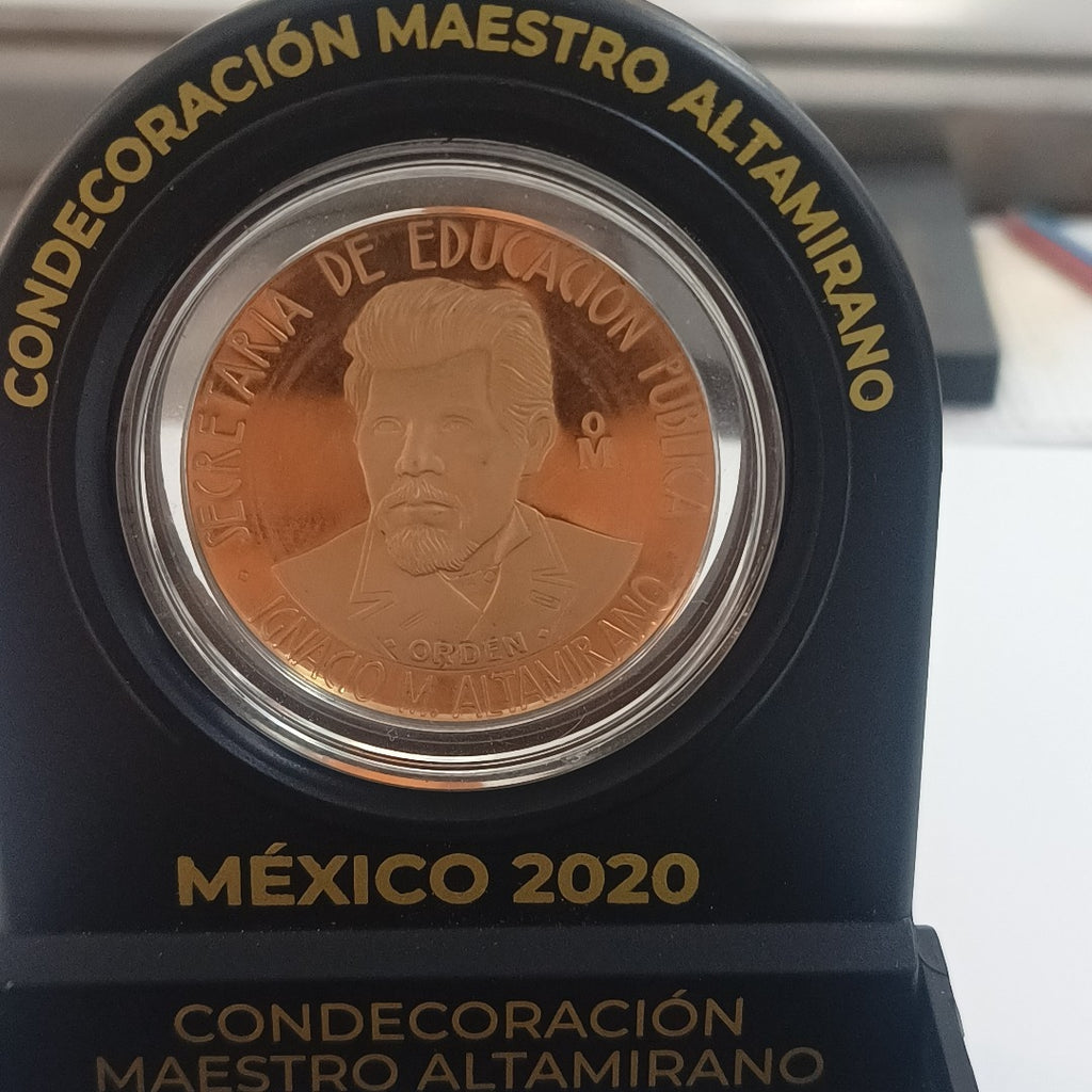 MEDALLA CONMEMORATIVA ORO 21 K 41.9 GRMS (SEMINUEVO)