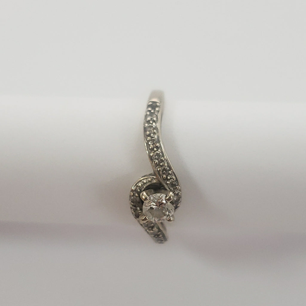 SOLITARIO ORO 18 K 2.3 GRMS (SEMINUEVO)