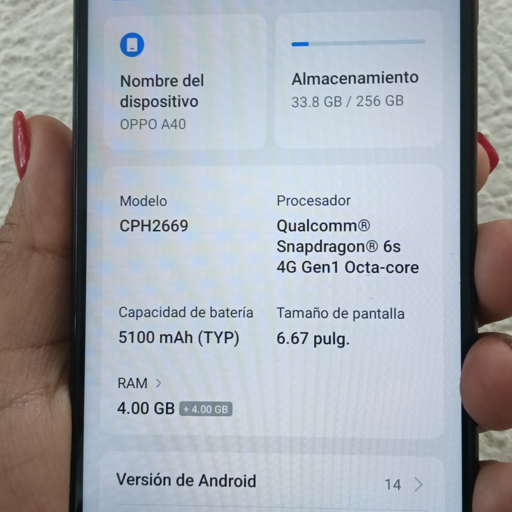 CELULAR OPPO A40 CPH2669 (2024) 256 GB 4 GB RAM (SEMINUEVO)