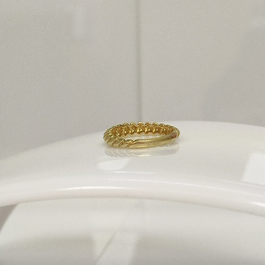 ANILLITO ORO 14 K 2.5 GRMS (SEMINUEVO)
