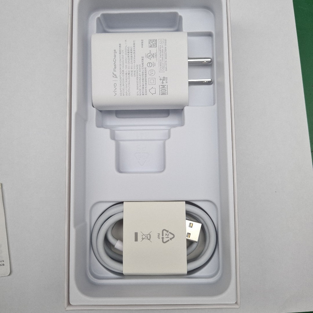 CELULAR VIVO Y28 V2352 256 GB 8 GB RAM (SEMINUEVO)