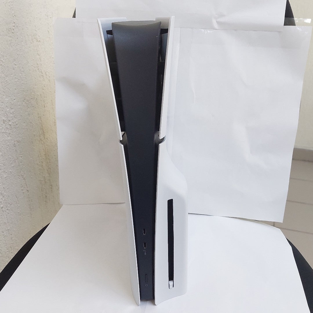 CONSOLA DE VIDEOJUEGO SONY PS5 SLIM 1 TB SSD (SEMINUEVO)