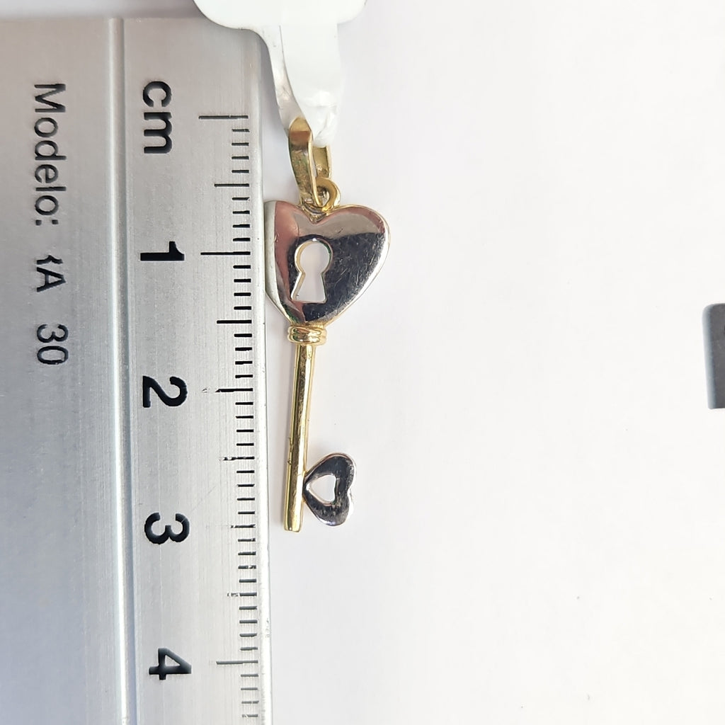 DIJE ORO 14 K 1.6 GRMS (SEMINUEVO)
