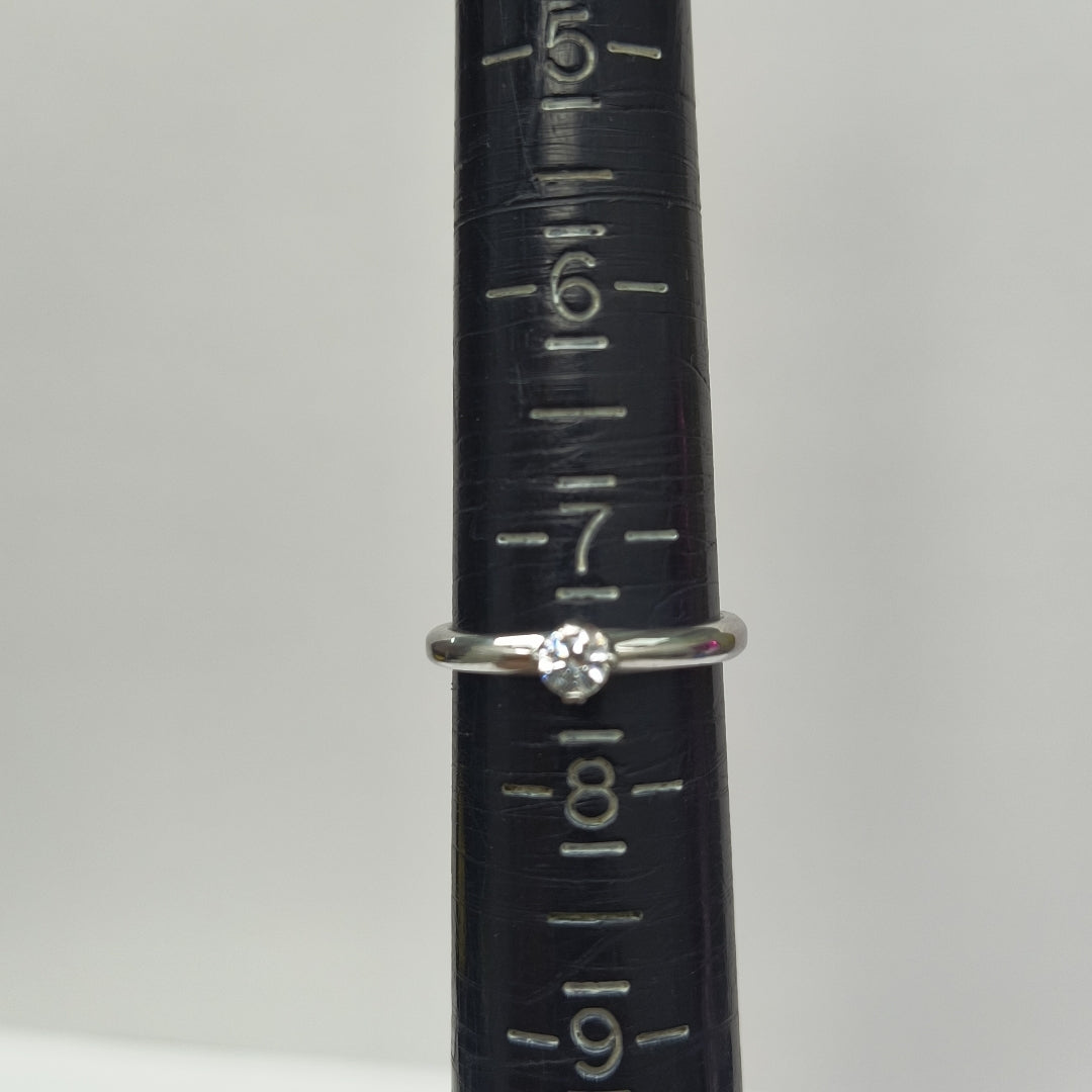 SOLITARIO ORO, ORO BLANCO 14 K 2.7 GRMS (SEMINUEVO)