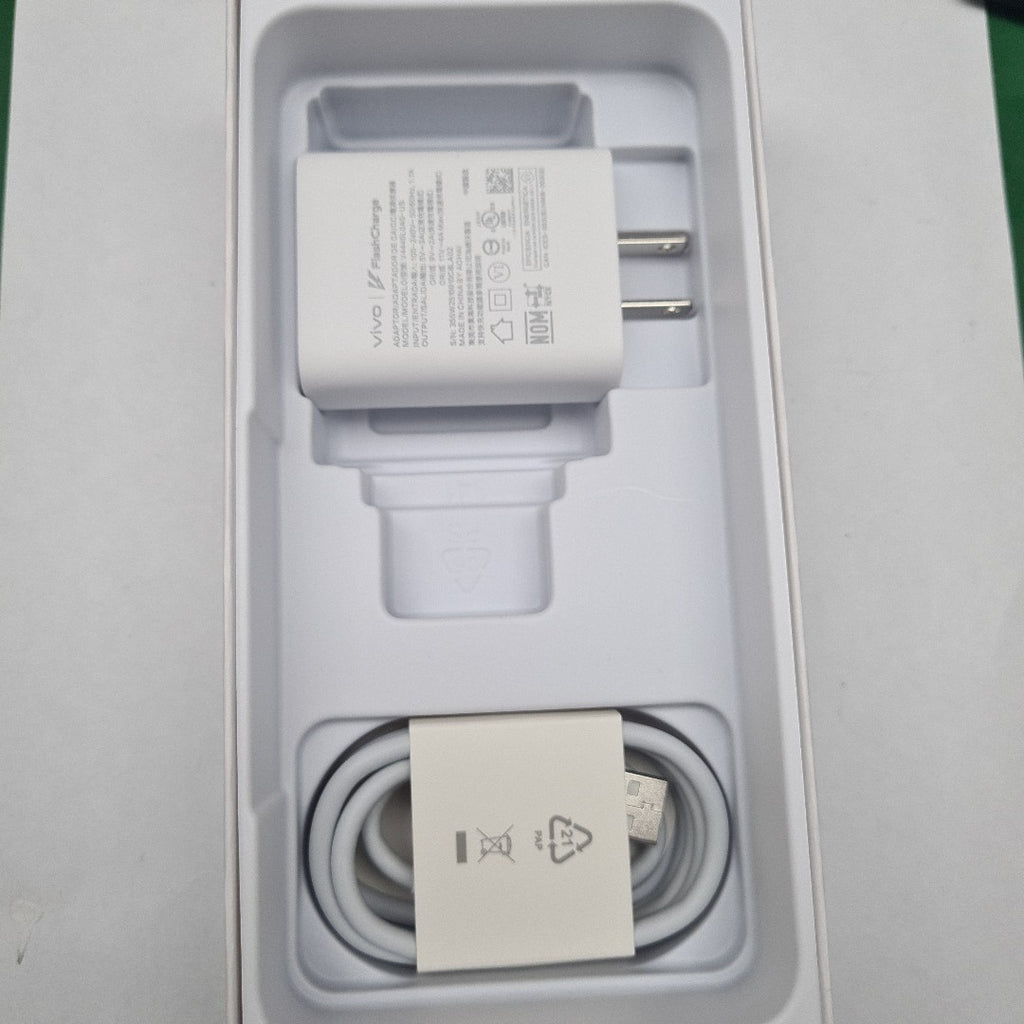 CELULAR VIVO Y28 V2352 256 GB 8 GB RAM (SEMINUEVO)