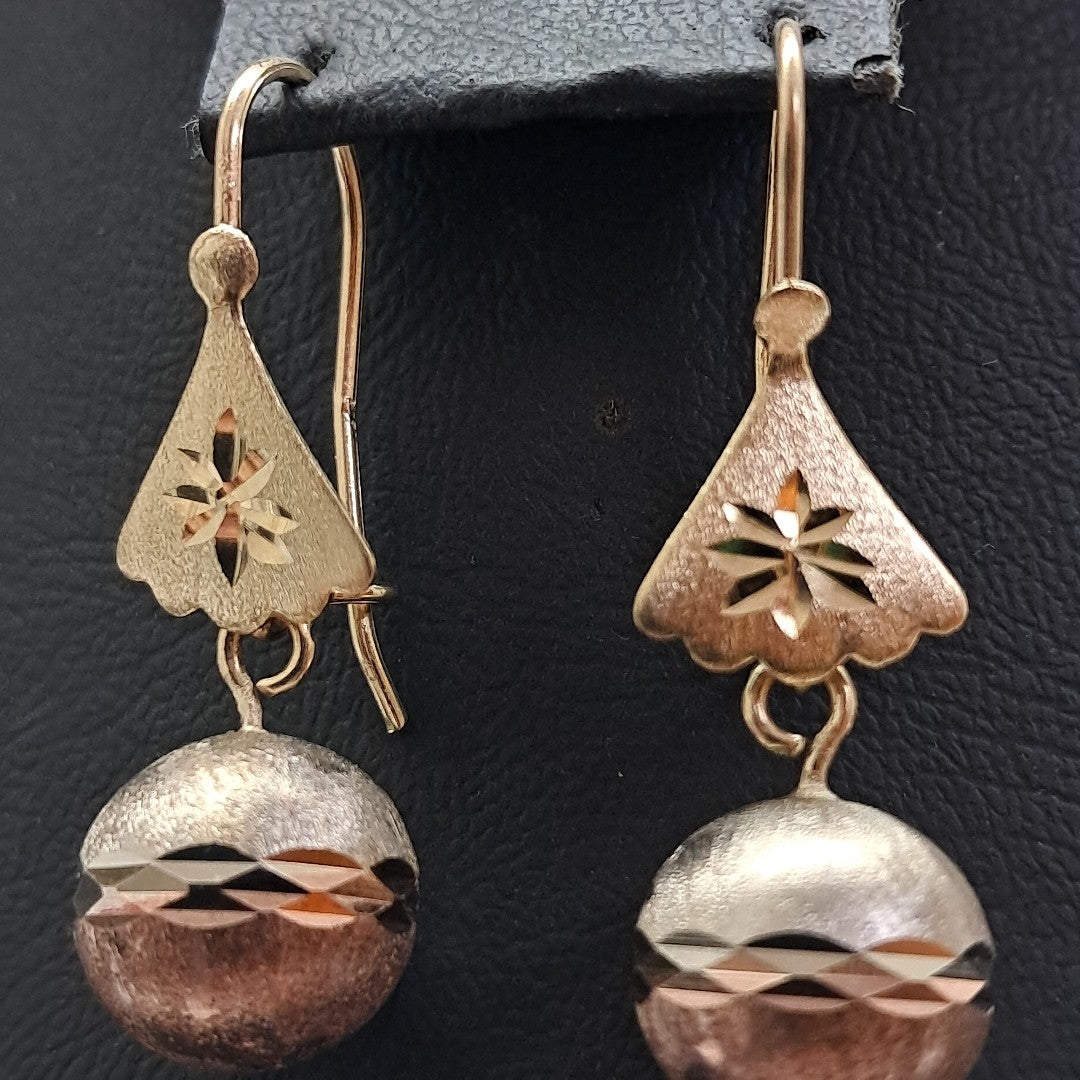 ARETES PAR ORO 8 K 3.8 GRMS (SEMINUEVO)