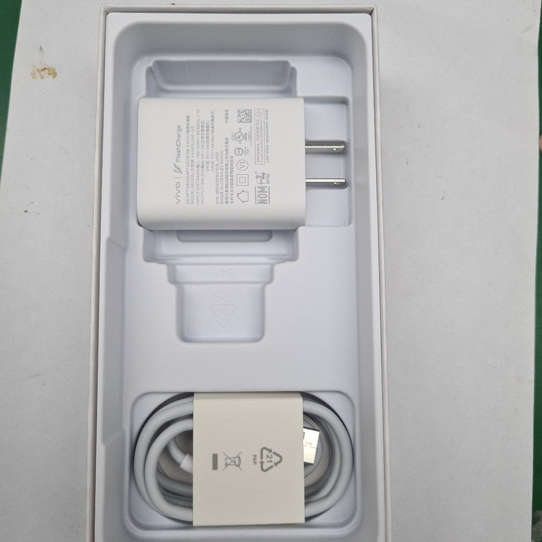 CELULAR VIVO Y28 V2352 256 GB 8 GB RAM (SEMINUEVO)