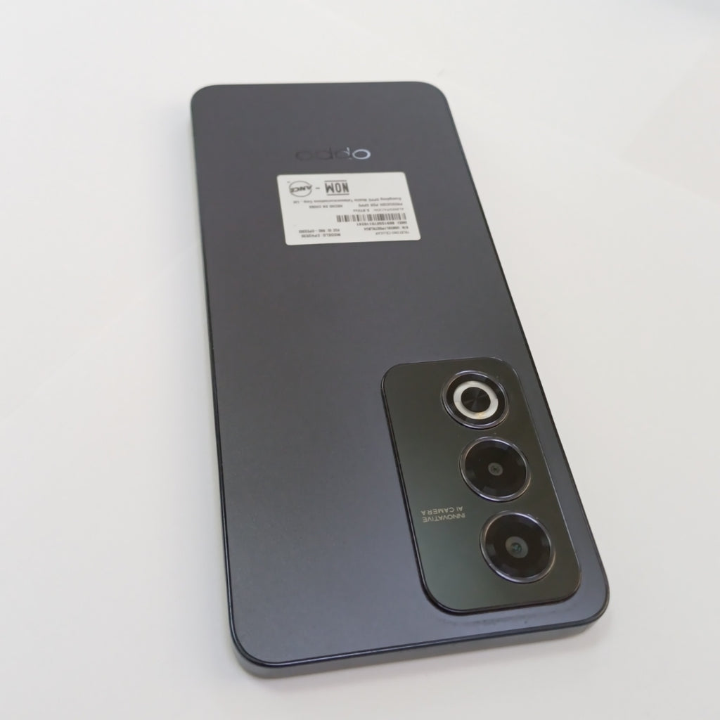 CELULAR OPPO A80 5G CPH2639 (2024) 256 GB 8 GB RAM (SEMINUEVO)