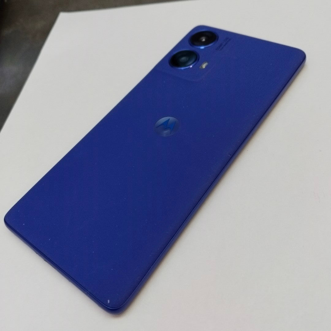 CELULAR MOTOROLA MOTO G85 5G XT2427-1 256 GB 8 GB RAM (SEMINUEVO)