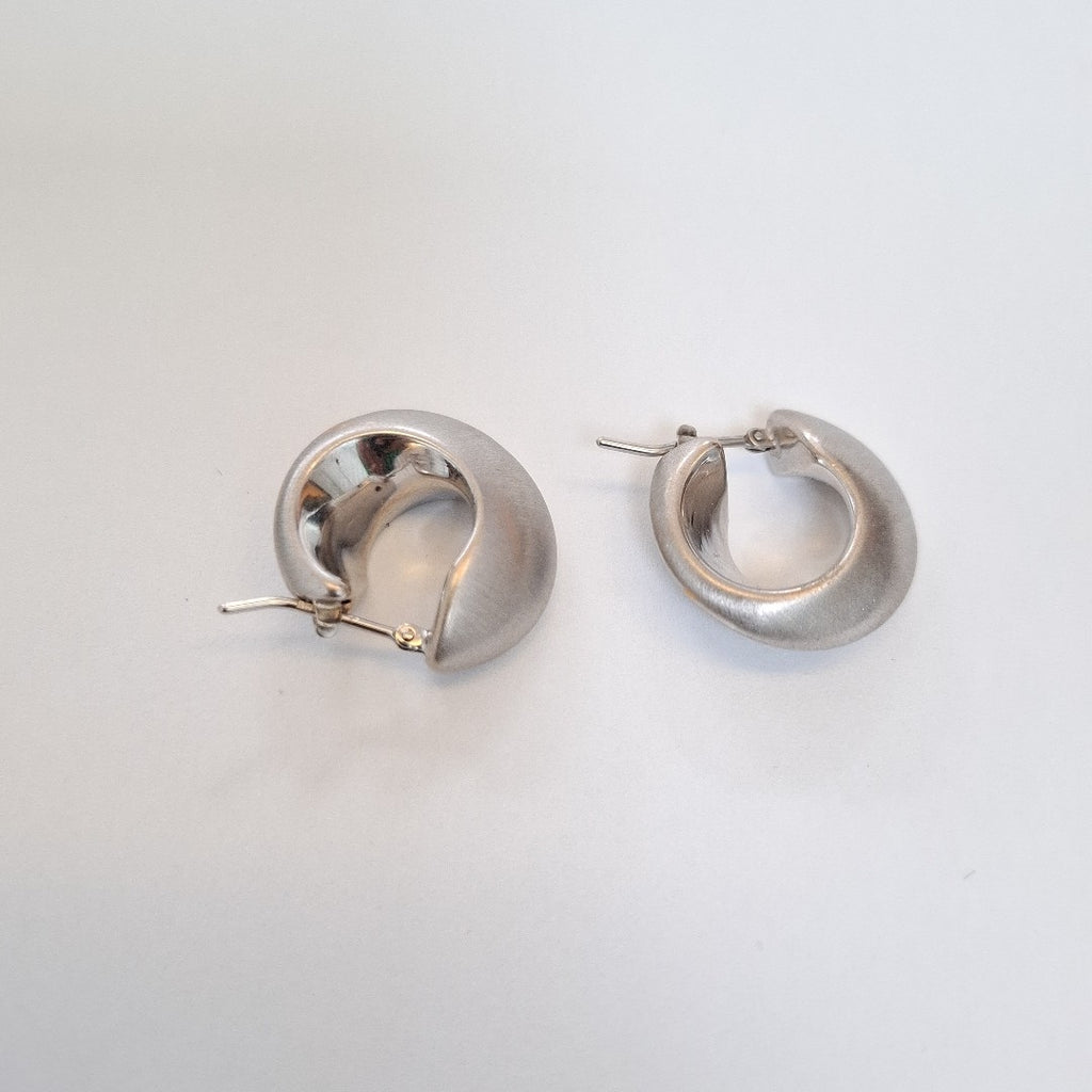 ARRACADAS PAR ORO BLANCO 14 K 5,30 GRMS (SEMINUEVO)