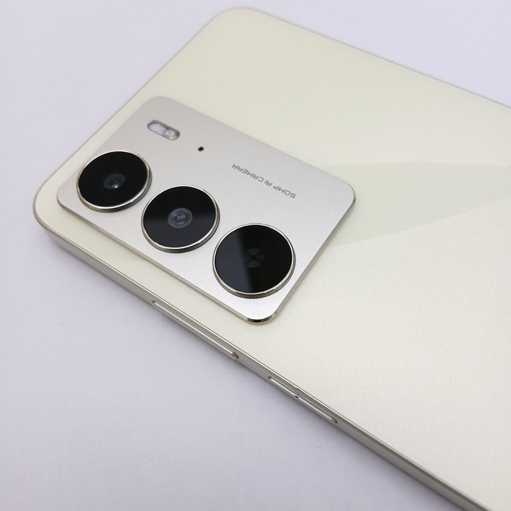 CELULAR REALME C75 RMX3941 (2025) 256 GB 8 GB RAM (SEMINUEVO)