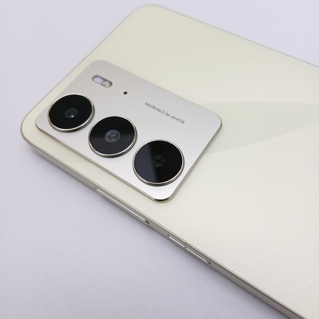 CELULAR REALME C75 RMX3941 (2025) 256 GB 8 GB RAM (SEMINUEVO)