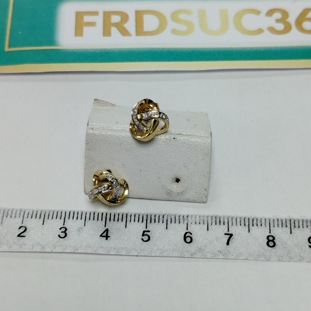 BROQUELES PAR ORO 14 K 2.4 GRMS (SEMINUEVO)