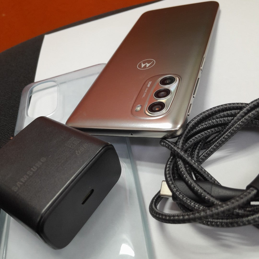 CELULAR MOTOROLA MOTO G51 5G XT2171-1 128 GB 4 GB RAM (SEMINUEVO)