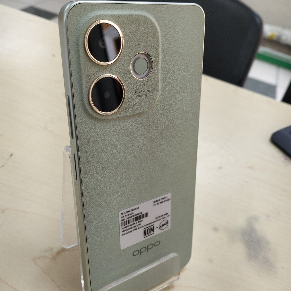CELULAR OPPO A5 PRO CPH2711 (2025) 256 GB 8 GB RAM (SEMINUEVO)