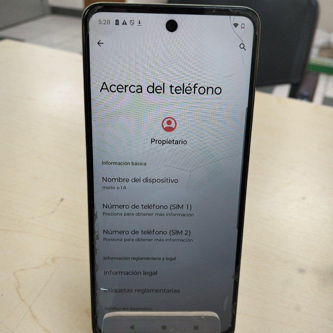 CELULAR MOTOROLA MOTO E14 XT2421-12 (2024) 64 GB 2 GB RAM (SEMINUEVO)