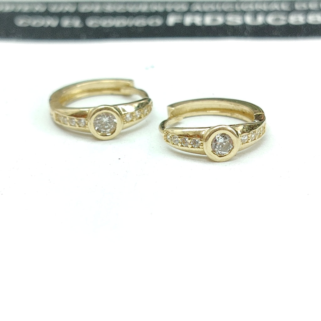 HUGGIES ORO 14K 2.4 (NUEVO)