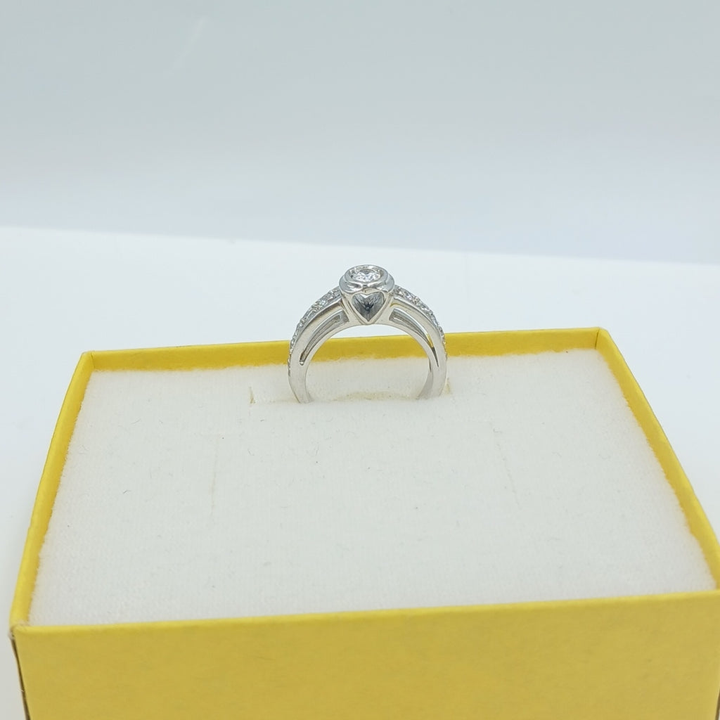 ANILLO ORO BLANCO 14 K 6.9 GRMS (SEMINUEVO)