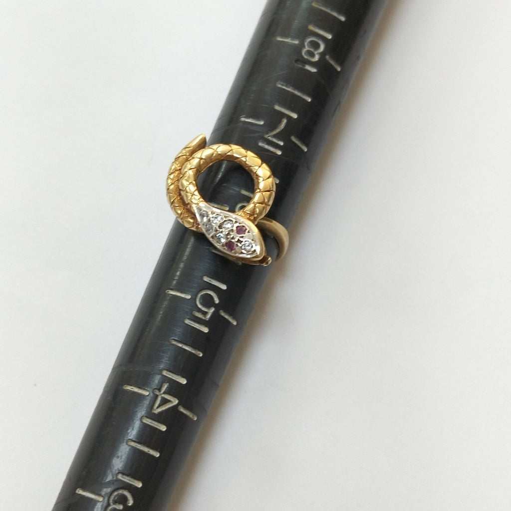 ANILLO ORO 14 K 4.4 GRMS (SEMINUEVO)