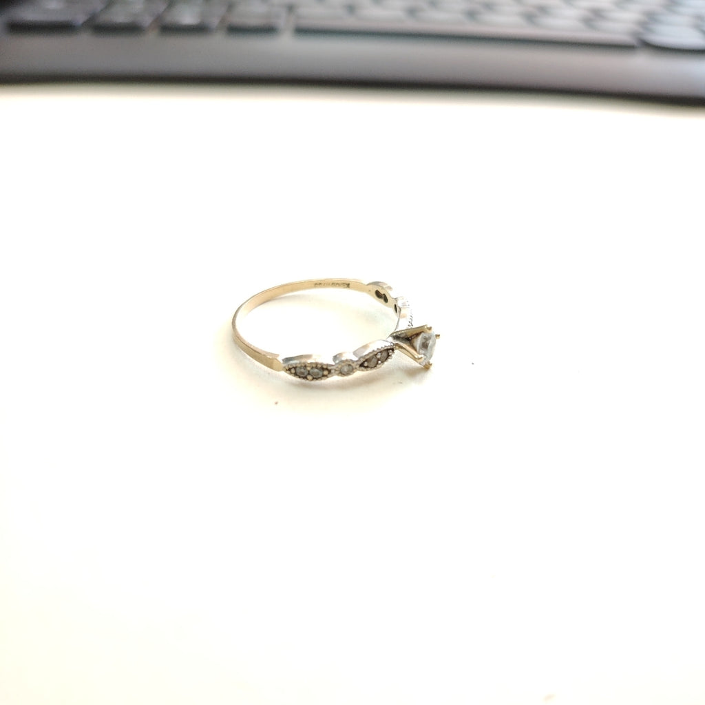 SOLITARIO ORO 14 K 1.9 GRMS (SEMINUEVO)