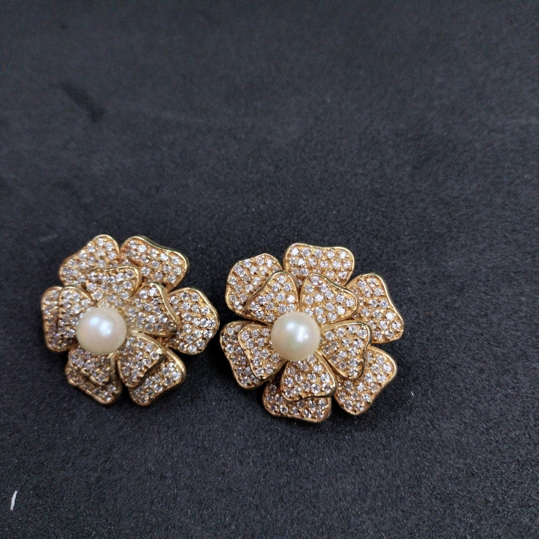 ARETES PAR ORO 14 K 26.8 GRMS (SEMINUEVO)