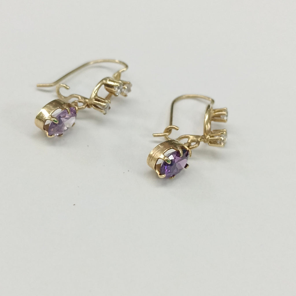 ARETES PAR ORO 10 K 2.1 GRMS (SEMINUEVO)
