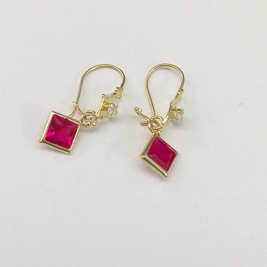 ARETES PAR ORO 10 K 1.3 GRMS (SEMINUEVO)