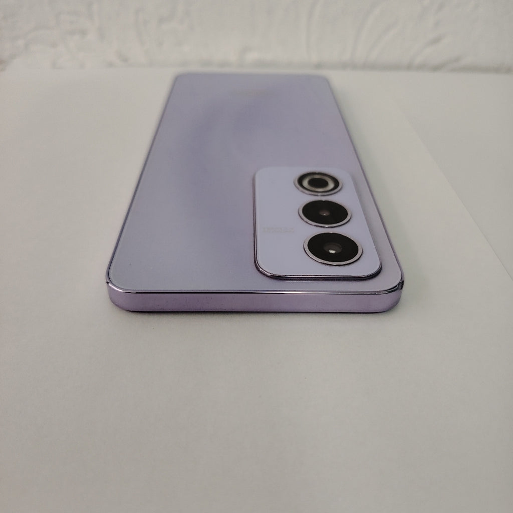 CELULAR OPPO A80 5G CPH2639 (2024) 256 GB 8 GB RAM (SEMINUEVO)