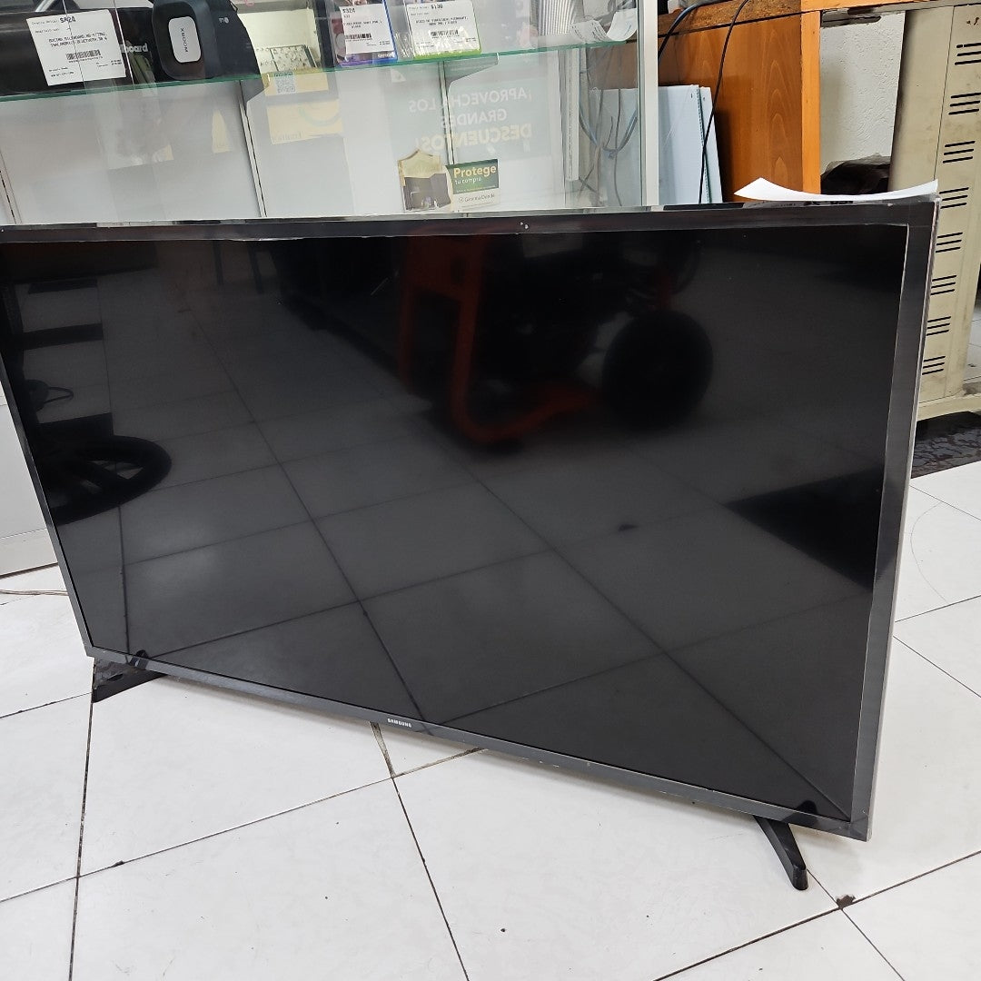 PANTALLA SAMSUNG BE43T-M (2024) 43" LED FULL HD (SEMINUEVO)