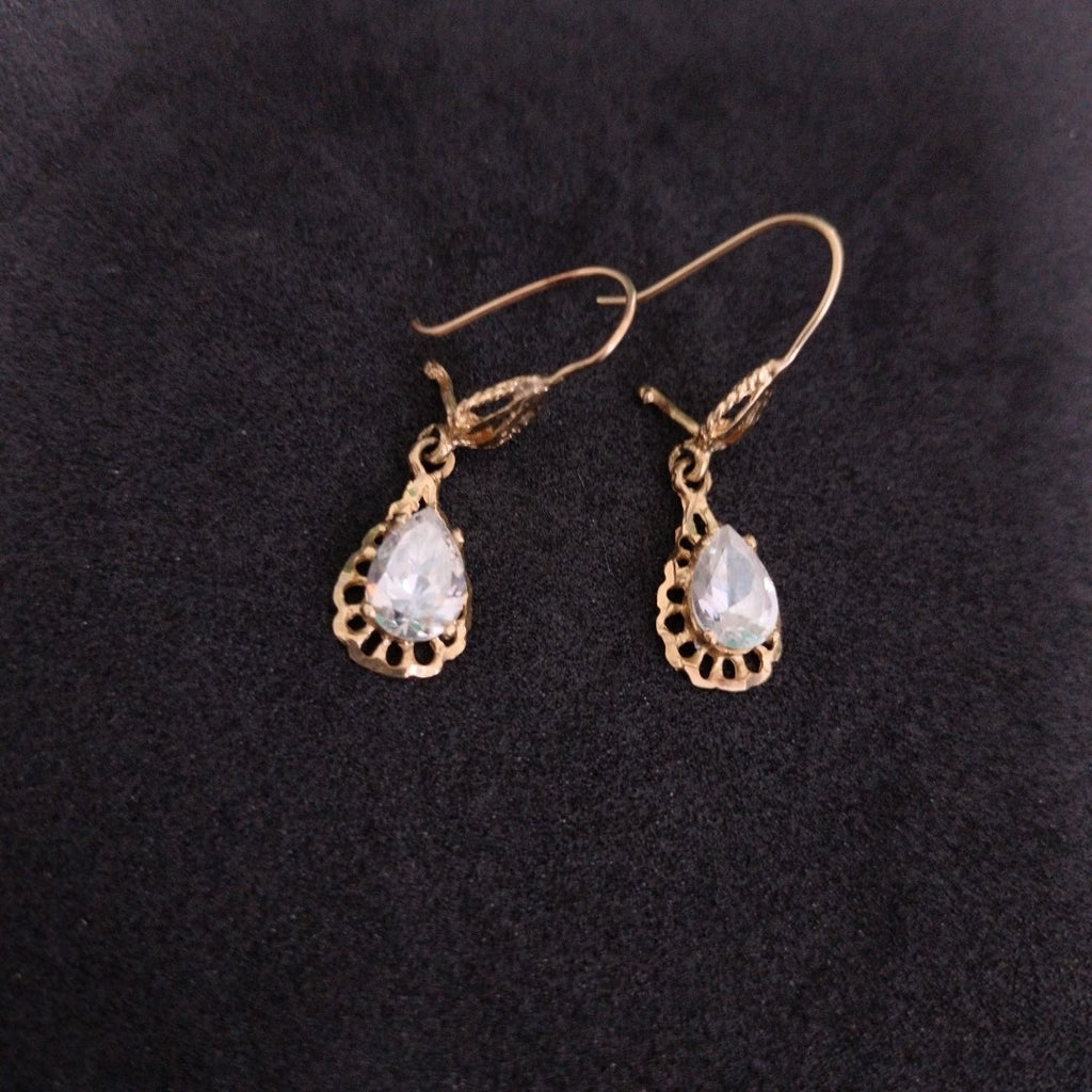 ARETES PAR ORO 10 K 2.7 GRMS (SEMINUEVO)