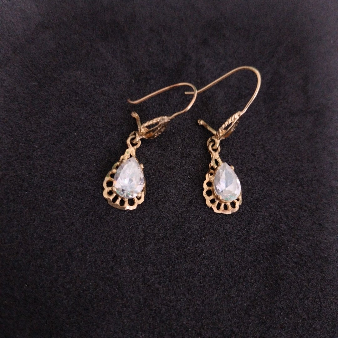 ARETES PAR ORO 10 K 2.7 GRMS (SEMINUEVO)