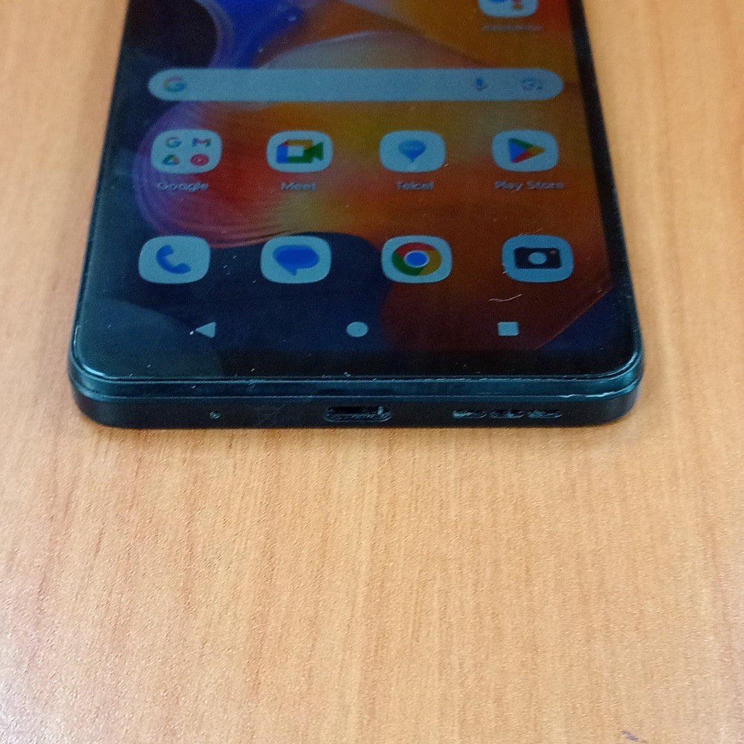CELULAR MOTOROLA MOTO G24 XT2423-1 (2024) 256 GB 4 GB RAM (SEMINUEVO)