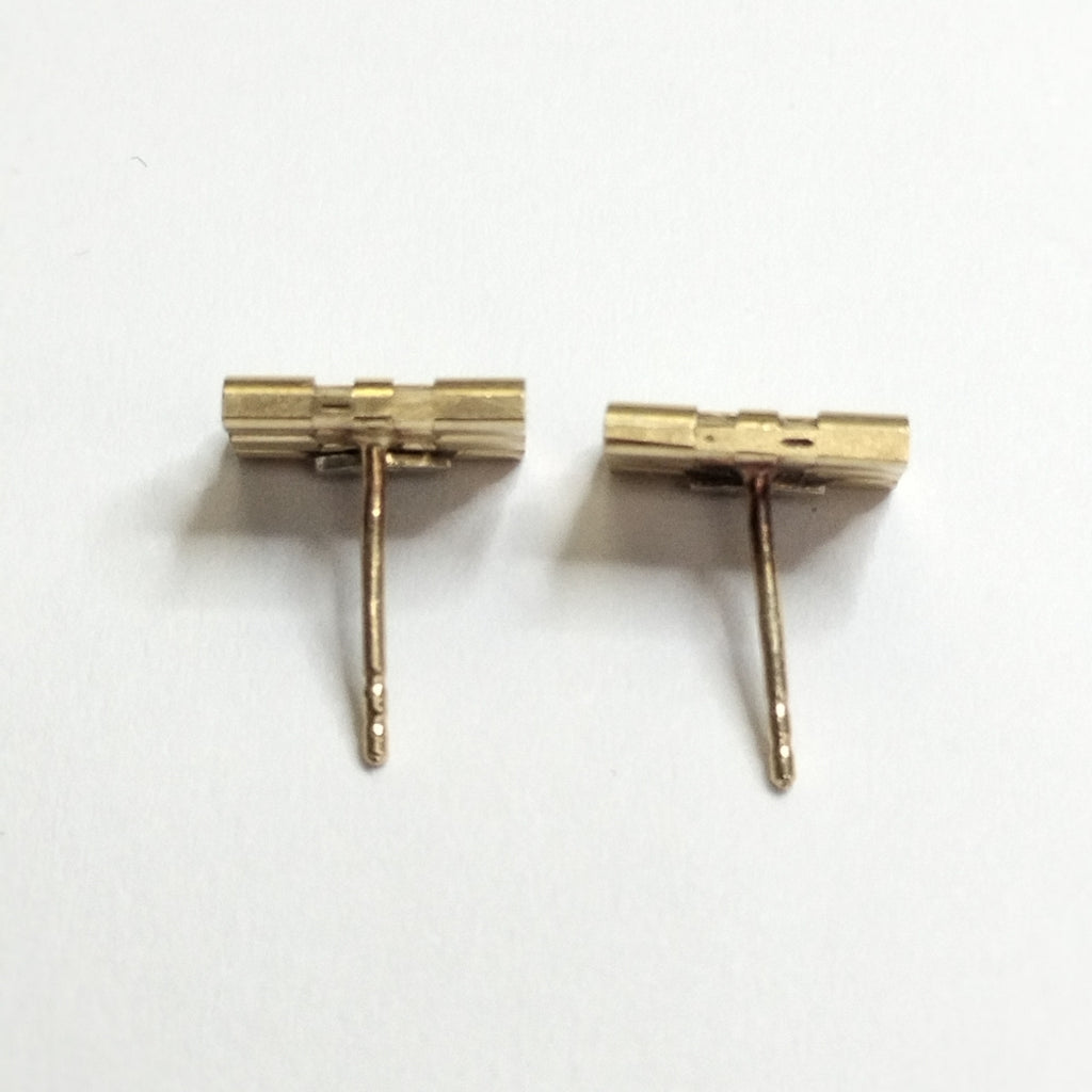 BROQUELES PAR ORO 14 K 2.5 GRMS (SEMINUEVO)