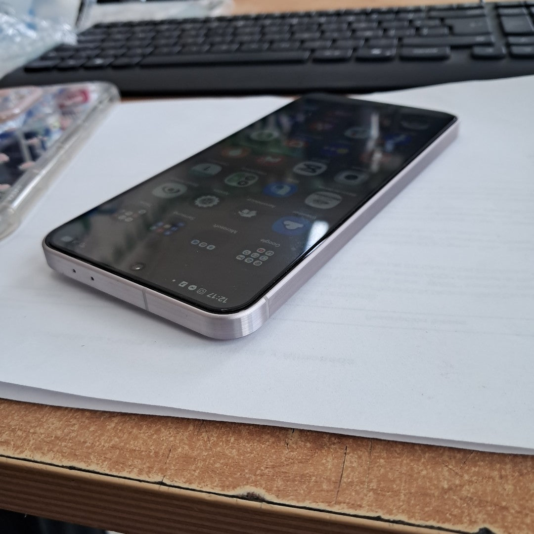 CELULAR SAMSUNG GALAXY A56 SM-A566E (2025) 256 GB 8 GB RAM (SEMINUEVO)