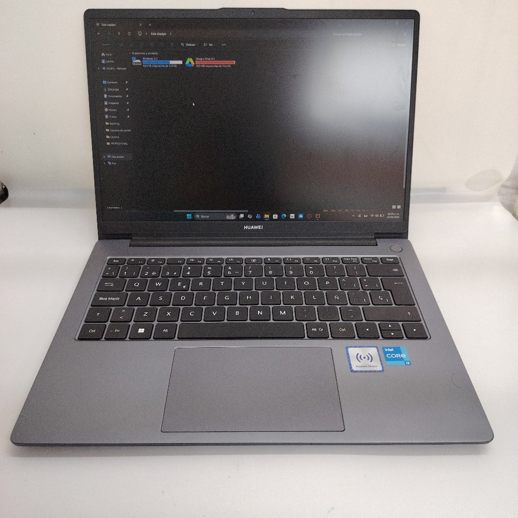 LAPTOP HUAWEI MATEBOOK D14 MDF-X (2024) 256 GB 8 GB RAM (SEMINUEVO)