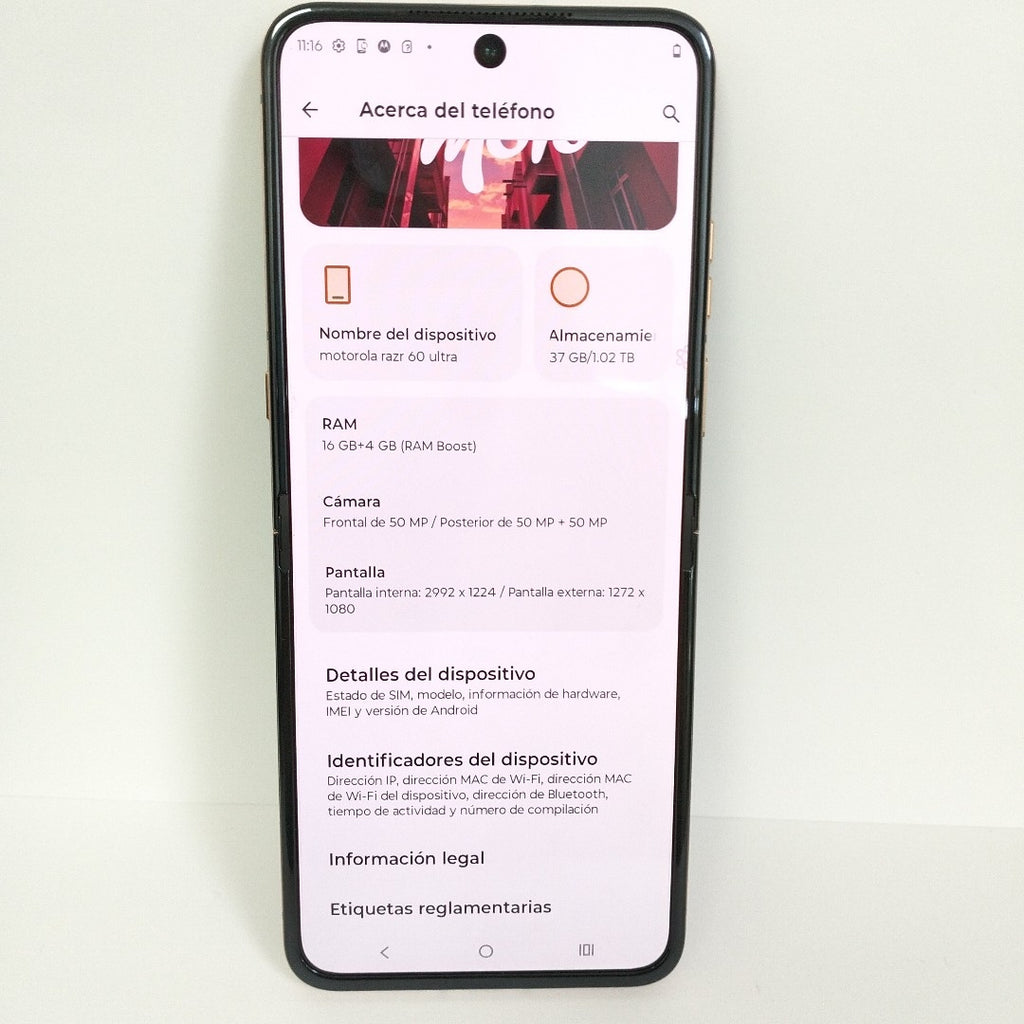 CELULAR MOTOROLA RAZR 60 ULTRA XT2551-6 (2025) 1 TB 16 GB RAM (SEMINUEVO)